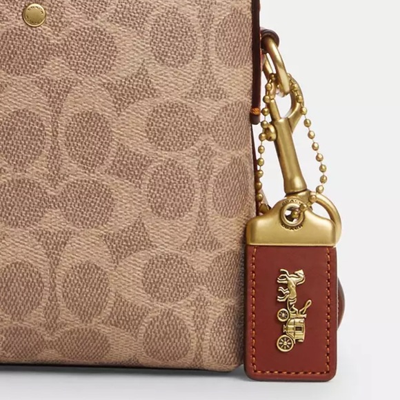 Rogue Slim Brief 25 In Signature Canvas - Picture 3 of 14